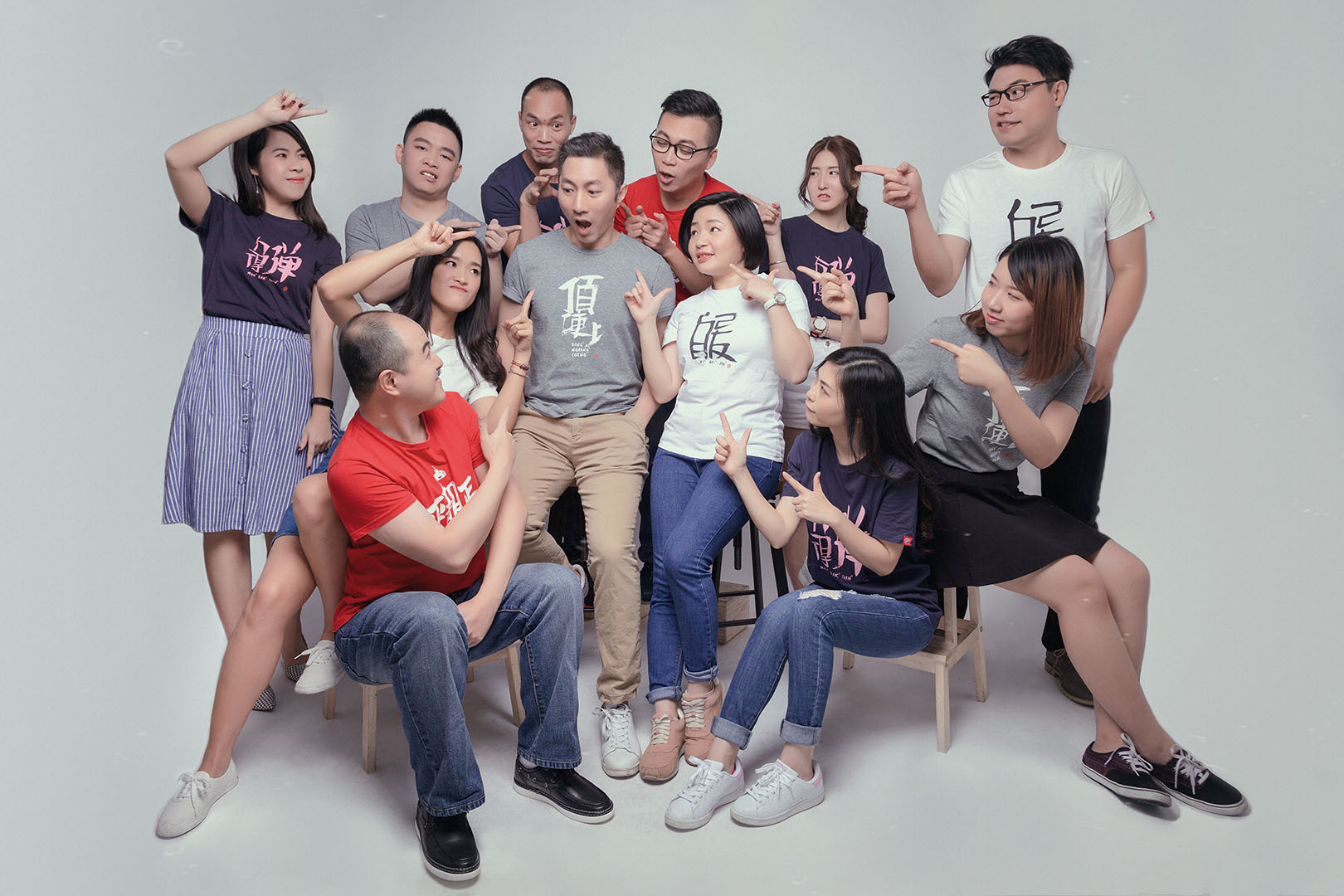 蓝龙互动团队合照